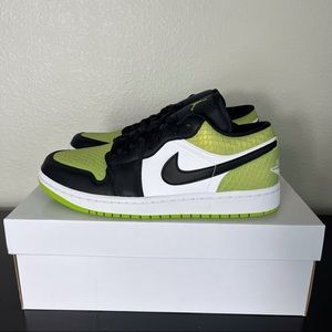 Nike Air Jordan 1 Low Green Black White Snakeskin